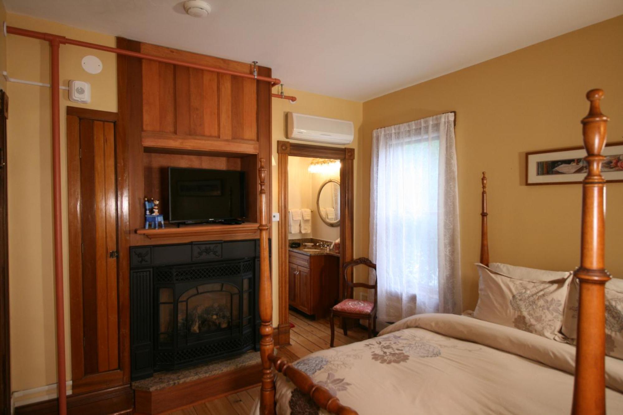 The Governor'S Inn Ludlow Room photo